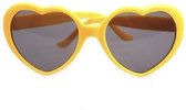 Hartjes zonnebril - 3D effect- - Geel - Festival bril - Hartvormige zonnebril - Diffractie bril - Festival zonnebril - Rave Bril - Hartjes Spacebril- Hartvormige Bril - Hartjes Zonnebril met speciale effecten - Spacebril - Geel