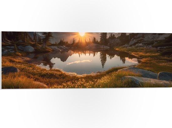 PVC Schuimplaat - Bergen - Bloemen - Planten - Meer - Water - Zonsondergang - 90x30 cm Foto op PVC Schuimplaat (Met Ophangsysteem)