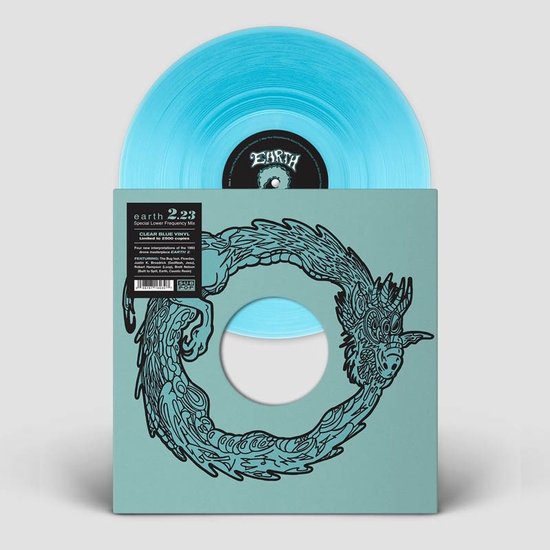 Lichtblauwe vinylplaat met de titel 'earth 2.23 Special Lower Frequency Mix' op een hoes met een blauwe draak-illustratie.