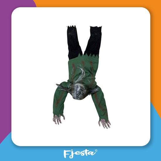 Opgehangen zombiepop met groene jas en zwarte, rafelige broek.