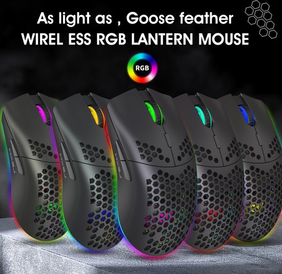 Vijf zwarte, ultralichte gamingmuizen met honingraatontwerp en RGB-verlichting in verschillende kleuren.