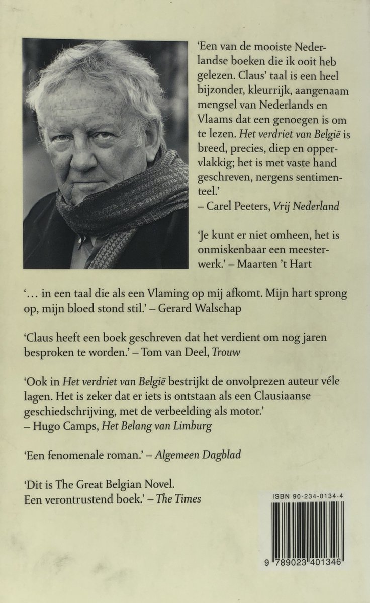 Portret van Hugo Claus, schrijver.