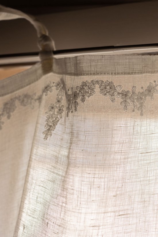 Rideau court | Elsa - Lin brodé - bord festonné - 60x80 cm - Pimlico