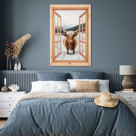 Poster 80x120 cm - Schotse Hooglander - Landschap - Landelijk - Bergen - Winter - Doorkijk - Posters - Kamer decoratie - Wanddecoratie woonkamer - Muurdecoratie slaapkamer