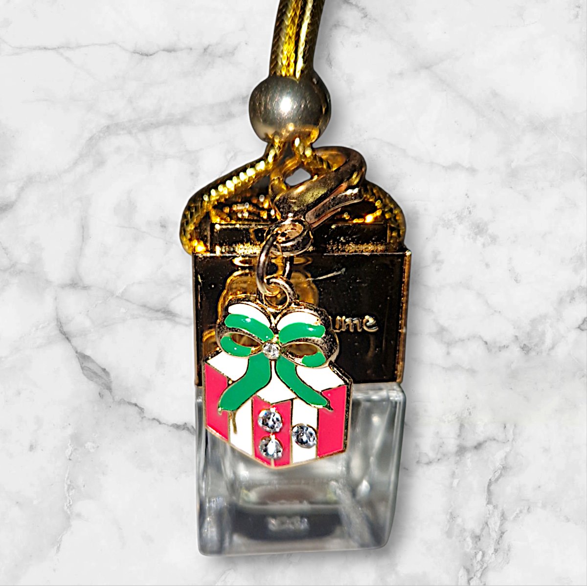 Goedkoopste Autoparfum Christmas Hug | met geluksbrenger Gift | 8ml | Forrest | Wenskaartje | Geïnspireerd door Traditional Hammam Ritual Overseas | Auto parfum | Autogeurtje - Giftset - Verjaardagscadeau - Cadeau heren/dames | Auto parfum | Luchtverfisser | Aut