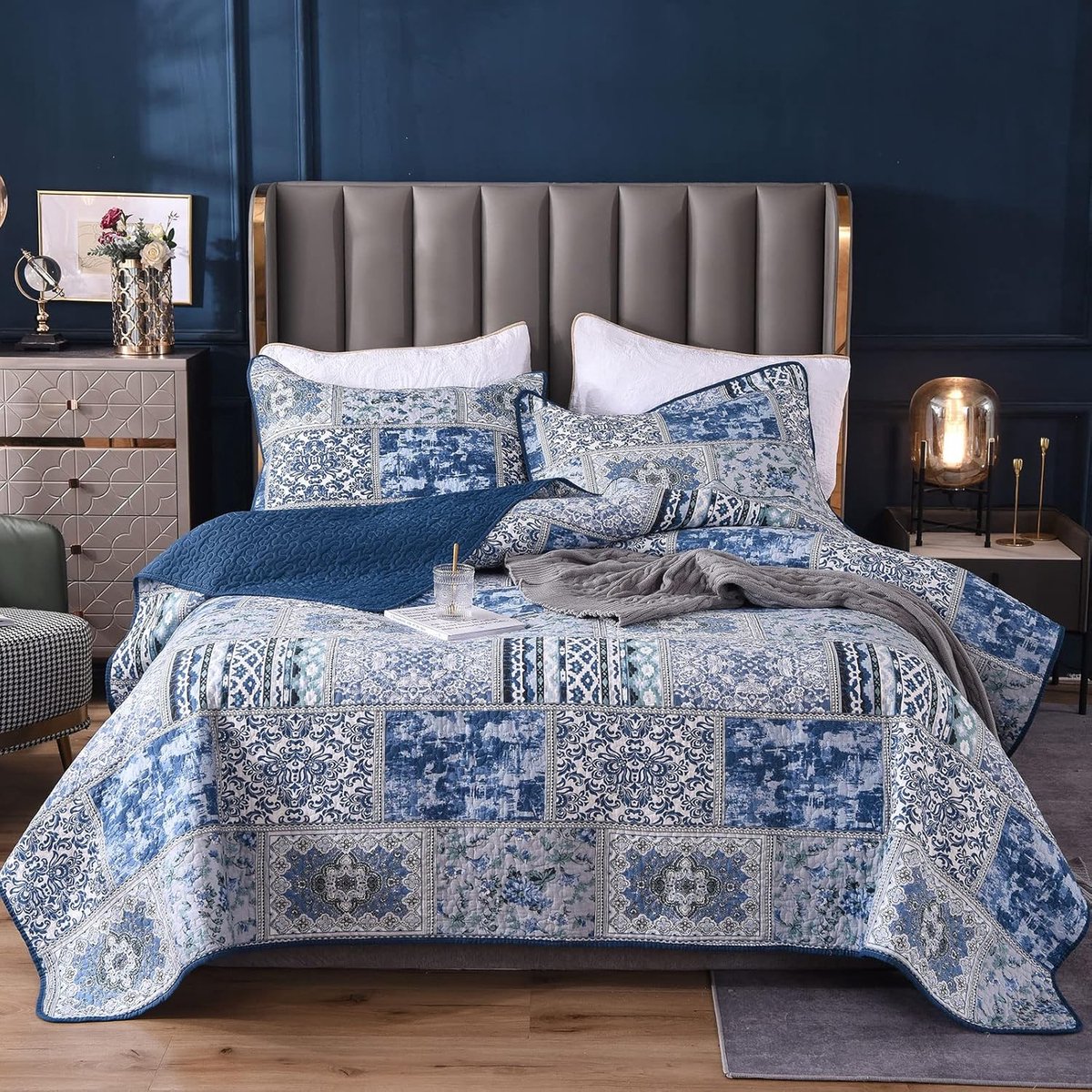 TRANKIELO® - Blauwe Vintage Bedsprei 250x270cm – Sfeervolle Patchworkdeken - Katoen en Polyester - Inclusief Kussenset – Stijlvol en Comfortabel"