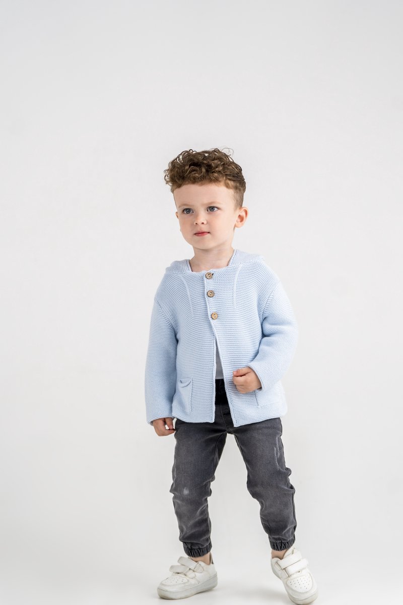 Minora Baby Gebreid Vest met capuchon- Babykleding jongens en meisjes- Cardigan-Hoogwaardige Baby jas- Unisex Winterjas- Licht Blauw 18 Maanden/86- Kraamcadeau - Babyshower, Newborn- Sinterklaas