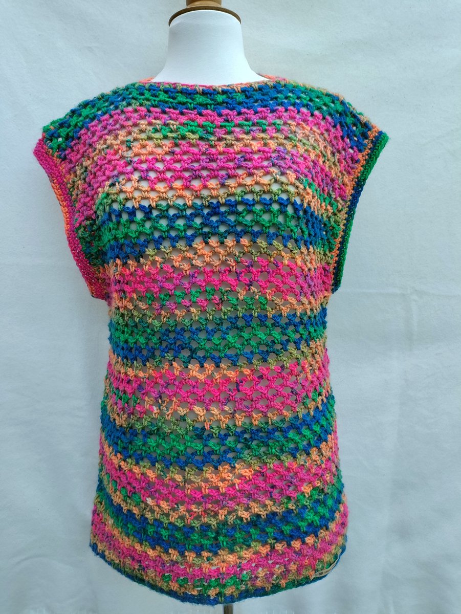 Handgemaakte trui korte mouw / spencer in roze, blauw, oranje, groen gehaakt Maat M/L
