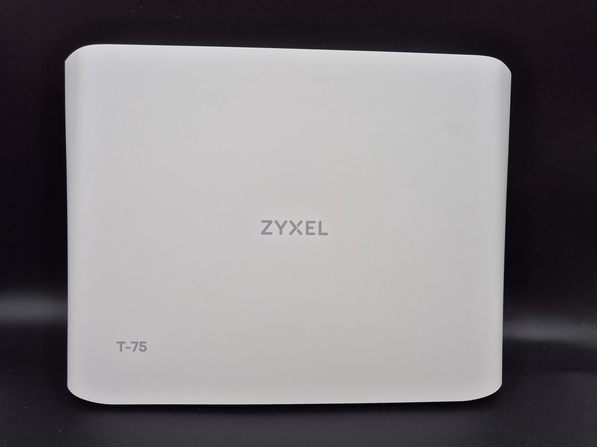 Zyxel T75 Dualband Wireless AX-6000 10G Ethernet Modem