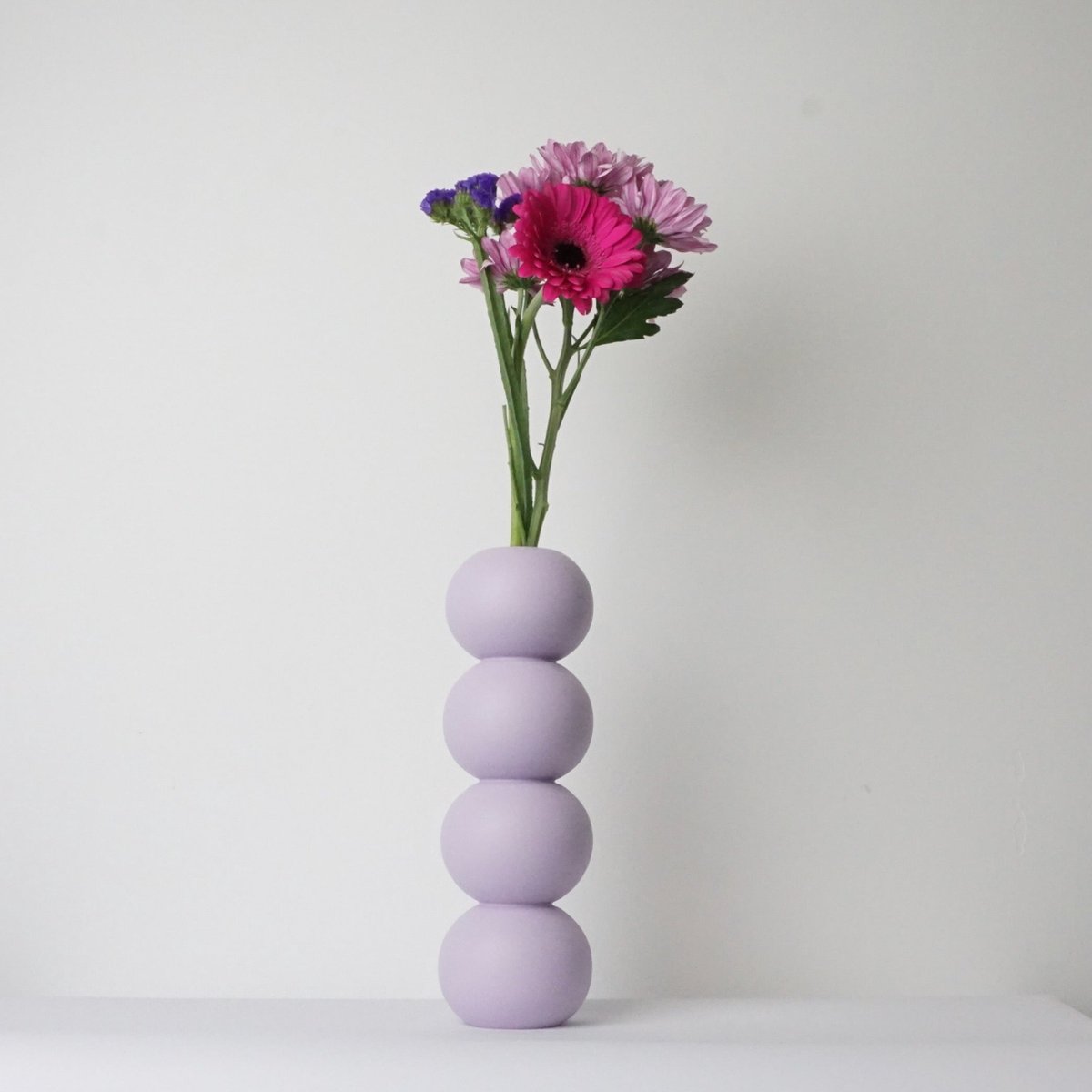 LEMON LILY Houten Vaas 'Stack' – Lila – Ø 8,5 × 26 cm – Inclusief Glazen Buisje – Handgemaakt Design vaas