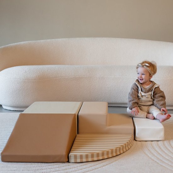 HENVAE® Baby Foam Blokken 5-delige Speelset - Glijbaan - Baby - Baby Speelgoed 6 maanden - Zachte blokken Baby - Montessori Speelgoed - Speelgoed 1 jaar - Educatief Speelgoed - Stapelblokken - Sensorisch Speelgoed - Speelblokken - Klimblokken Baby