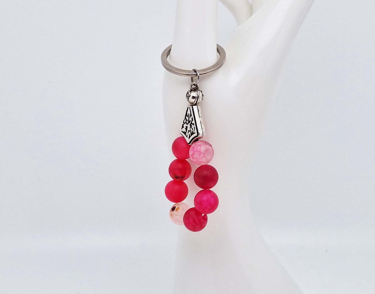 Handgemaakte Natuurstenen Sleutelhanger "Banded Agaat Magenta roze" - 10 mm diameter van de korrel- Mooie accessoire en decoratie voor de auto-Vaderdag Cadeau -Moderdag Cadeau - Cadeau vrienden