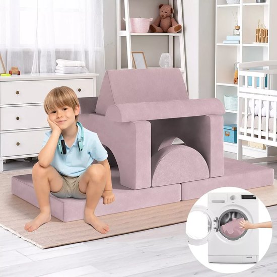 Canapé modulaire rose pour enfants en forme de voiture, avec un garçon devant. Lavable.