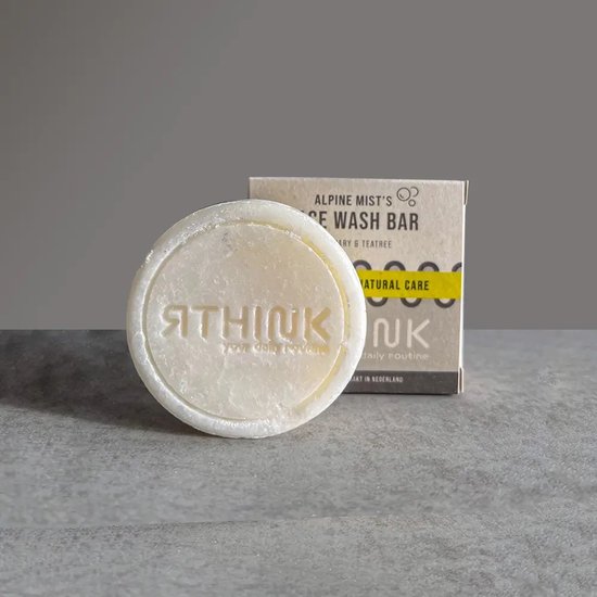 RTHINK face wash bar verpakking met zeepbar ervoor. "Alpine Mist's".