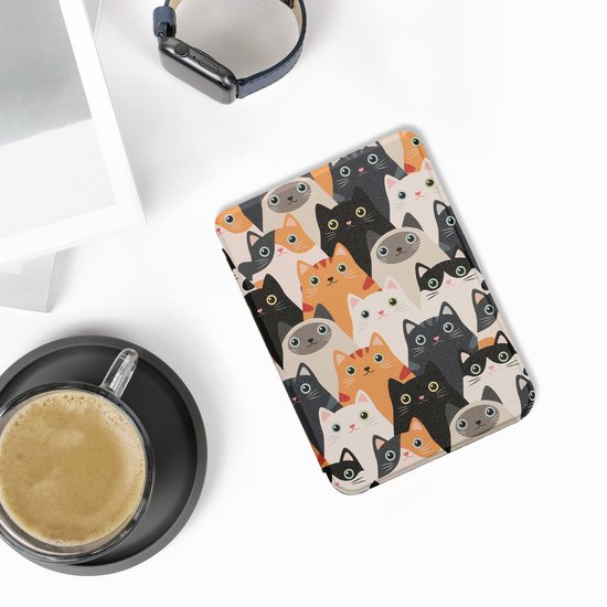 kwmobile e-reader hoesje geschikt voor Kobo Clara BW / Colour hoes - E reader flip case met magnetische sluiting - Ereader cover - Katten design in oranje / zwart / wit van Merkloos — afbeelding 3