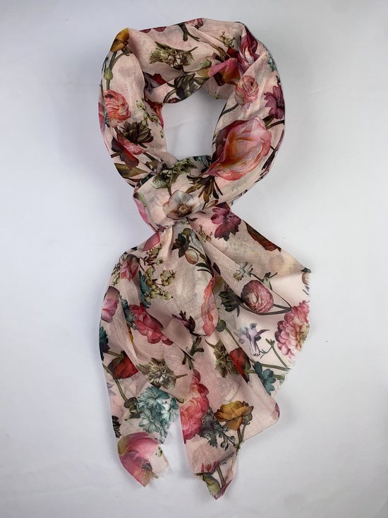 Echarpe mélange de fleurs et pivoines 30% soie 70% viscose de matière fine