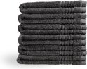 Une pile de serviettes gris foncé avec des détails côtelés.