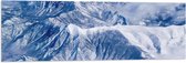 WallClassics - Drapeau - Nuages dans les Montagnes avec neige - 120x40 cm Photo sur drapeau en polyester