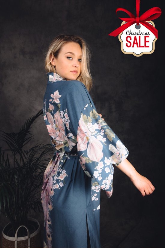 Luxe kerstcadeau vrouw - Kimono dames badjas, Flower Deluxe blauw met  bloemen en pauw,... | bol