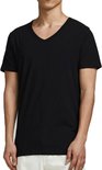 Zwart V-hals T-shirt met korte mouwen, staand, op een model.