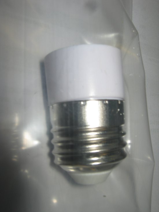 Verloopfitting van E27 naar E14 lamphouder bol