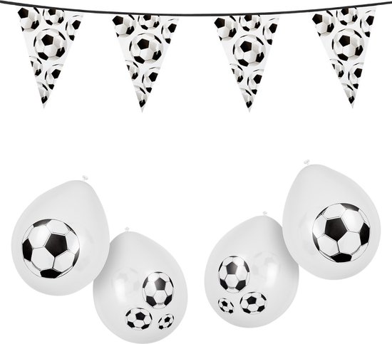 Boland Feestpakket voetbal set - Partijtje/kinderfeestje - vlaggenlijn en ballonnen
