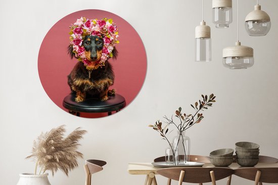 Chien avec une couronne de fleurs en forme de coeur Assiette en plastique cercle mural ⌀ 150 cm XXL / Groot format!