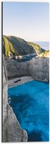 WallClassics - Dibond - Navagio Strand in Griekenland - 20x60 cm Foto op Aluminium (Wanddecoratie van metaal)