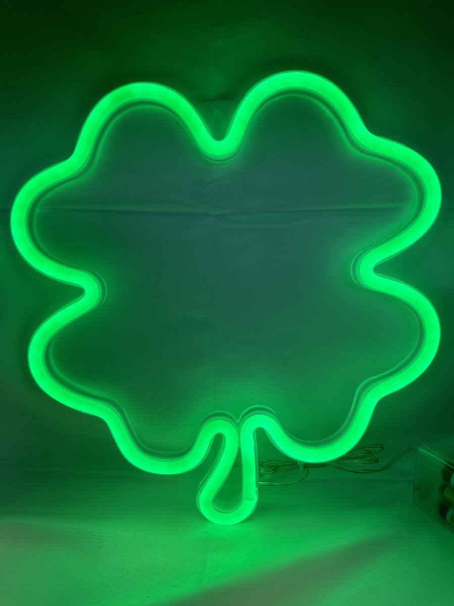 LED Klavertje vier met neonlicht - groen neon licht - hoogte 27.5 x 27.5 x 2 cm - Wandlamp - Sfeerlamp - Decoratieve verlichting - Woonaccessoires