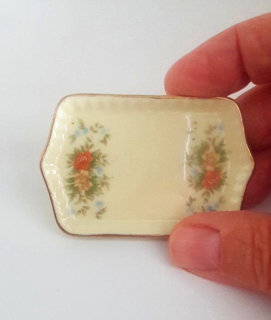 1:12 Schaal Miniatuur Porseleinen Pop – Keramisch, Beweegbare Ledematen, Met Standaard, Voor Poppenhuis Of Collectie
