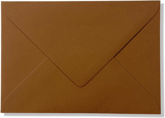 Cards & Crafts 50 C6 Enveloppen - Chocoladebruin - 162x114mm - 110 grams - 16,2x11,4cm - Gegomde puntklepsluiting
