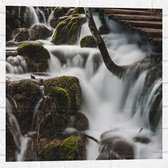WallClassics - Muursticker - Watervallen onder de Brug - 50x50 cm Foto op Muursticker
