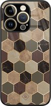 Casimoda® hoesje - Geschikt voor iPhone 14 Pro - Kubus Bruin Groen - Luxe Hard Case Zwart - Backcover telefoonhoesje - Bruin