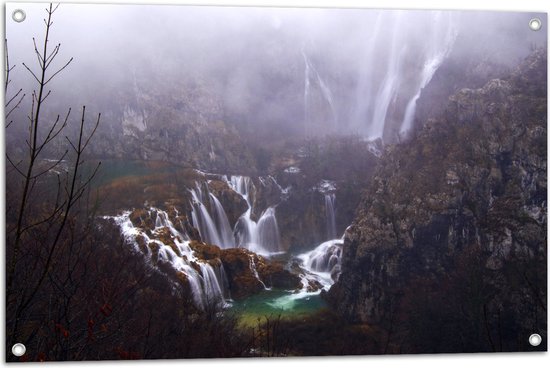 WallClassics - Tuinposter – Meerdere Watervallen in de Natuur - 90x60 cm Foto op Tuinposter  (wanddecoratie voor buiten en binnen)