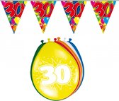 Folat - 30 jaar feestartikelen pakket - 2x vlaggetjes en 32x ballonnen