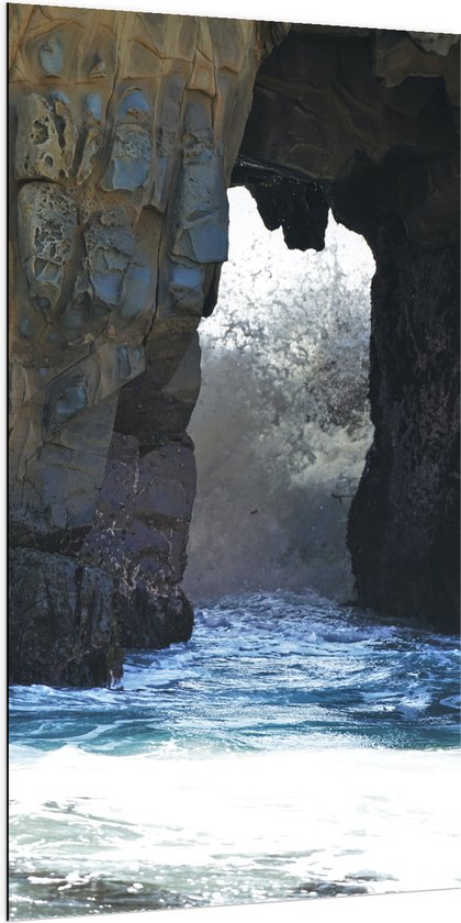 WallClassics - Dibond - Brug in Water - 100x200 cm Foto op Aluminium (Met Ophangsysteem)