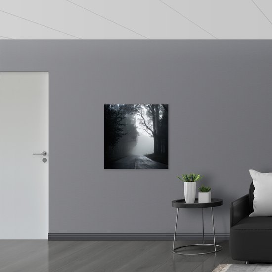 Dibond - Grauw Regenachtig Wegdek - 80x80 cm Foto op Aluminium (Wanddecoratie van metaal)