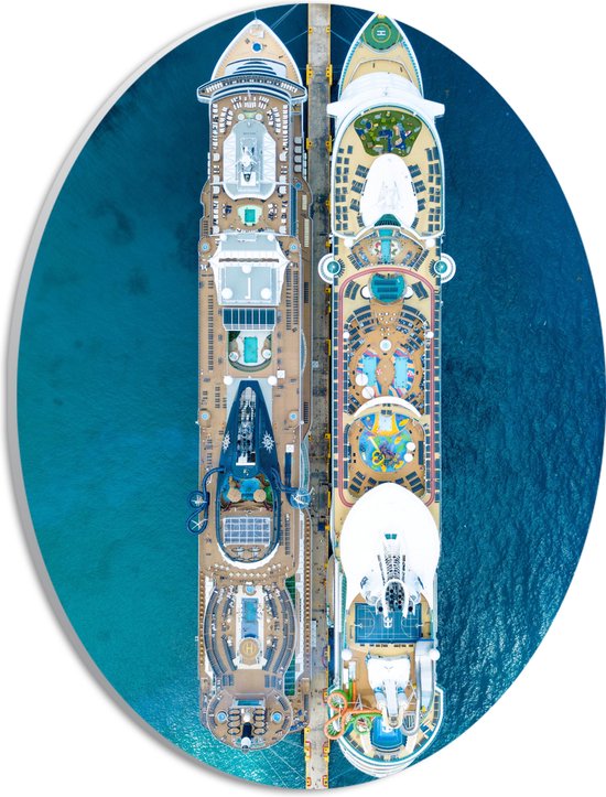 WallClassics - PVC Schuimplaat Ovaal - Bovenaanzichtt van Mega Grote Cruiseschippen - 21x28 cm Foto op Ovaal  (Met Ophangsysteem)