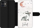 Bookcase Geschikt voor iPhone 11 telefoonhoesje - Quotes - Be loved - Spreuken - Kind - Jongens - Meisjes - Waterverf - Met vakjes - Wallet case met magneetsluiting
