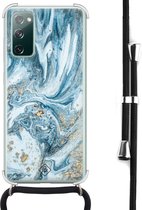 Casimoda® hoesje met koord - Geschikt voor Samsung S20 FE - Marble Sea - Afneembaar koord - Siliconen/TPU - Blauw