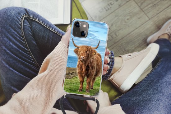 Coque avec cordon iPhone 13 Mini - Highlander écossais - Water - Cornes - Siliconen - Bandoulière - Coque arrière avec cordon - Coque pour téléphone avec cordon - Coque avec corde