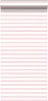 ESTAhome behang geschilderde strepen licht roze en wit - 138969 - 0,53 x 10,05 m