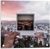 WallClassics - Tuinposter – Polaroid Foto van de Stad - 50x50 cm Foto op Tuinposter  (wanddecoratie voor buiten en binnen)