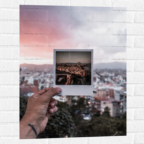 WallClassics - Muursticker - Polaroid Foto van de Stad - 60x80 cm Foto op Muursticker