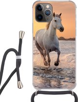 Coque avec cordon iPhone 12 Pro Max - Paarden - Soleil - Mer - Plage - Animaux - Siliconen - Bandoulière - Coque arrière avec cordon - Coque pour téléphone avec cordon - Coque avec corde