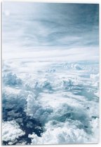 WallClassics - Acrylglas - Boven de Wolken - 40x60 cm Foto op Acrylglas (Wanddecoratie op Acrylaat)