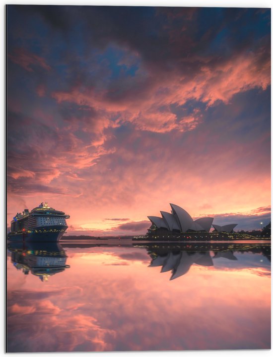 WallClassics - Dibond - Sydney Opera House met Zonsondergang - 60x80 cm Foto op Aluminium (Wanddecoratie van metaal)