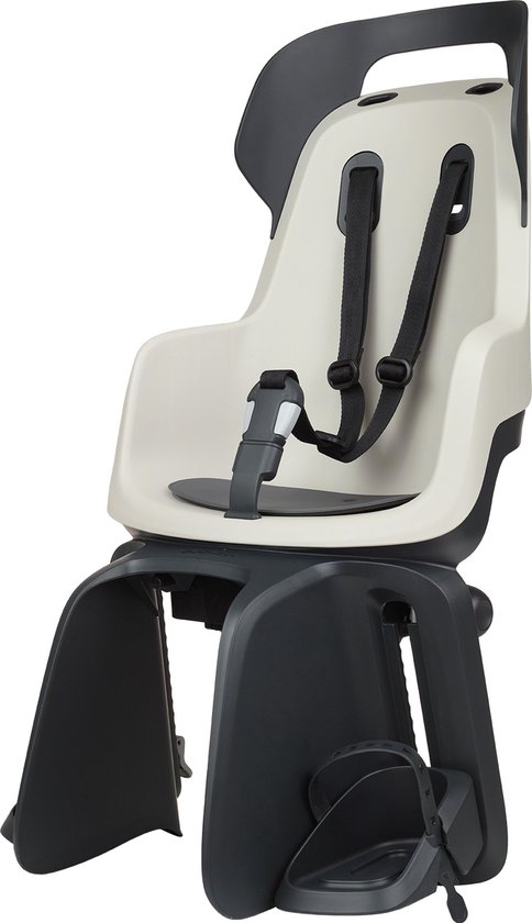 Donkergrijs en crème Bobike kinderzitje met 5-puntsgordel en voetensteunen.