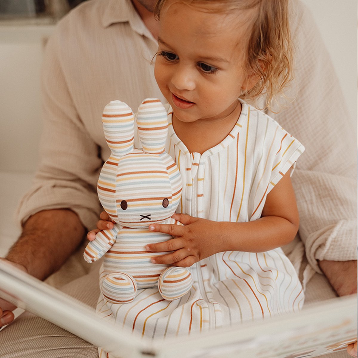 Nijntje By Little Dutch Knuffel All Over Vintage Sunny Stripes 25 cm — afbeelding 2