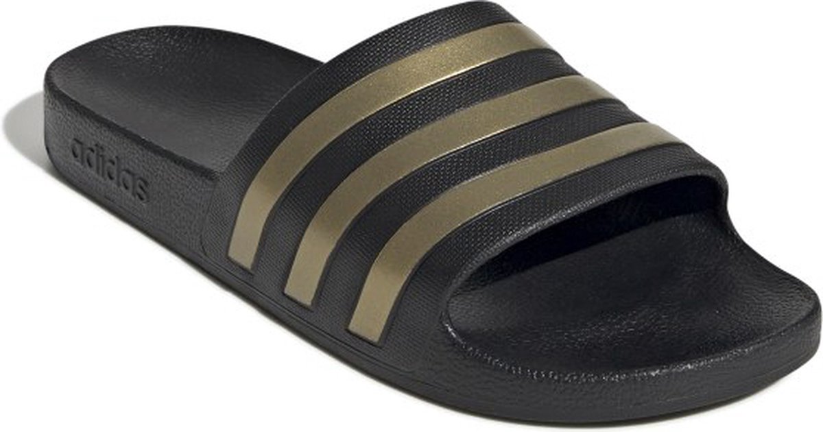 Normaal maat Slaapzaal Adidas slippers Adilette - UK 4 (maat 37) - zwart/goud | bol.com